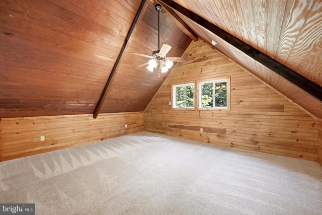 558 CATRON RIDGE RD, Bentonville, VA 22610