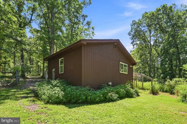 558 CATRON RIDGE RD, Bentonville, VA 22610