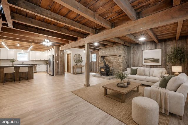 558 CATRON RIDGE RD, Bentonville, VA 22610