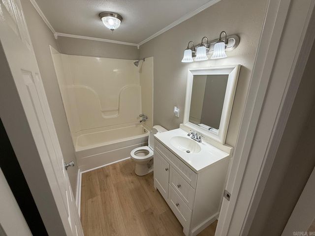 220 Wright Street, Lonoke, AR 72086