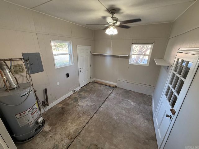 220 Wright Street, Lonoke, AR 72086