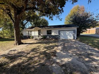 220 Wright Street, Lonoke, AR 72086