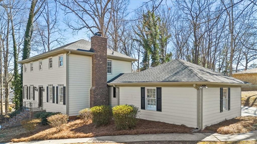 1394 Webb Gin House Road, Lawrenceville, GA 30045