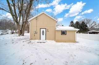 1720 Main Street, Hillsdale Twp, MI 49250