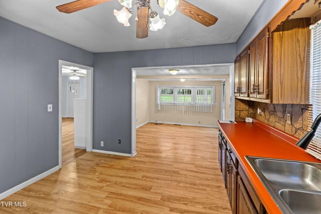 401 West Broadway Street, Rogersville, TN 37857