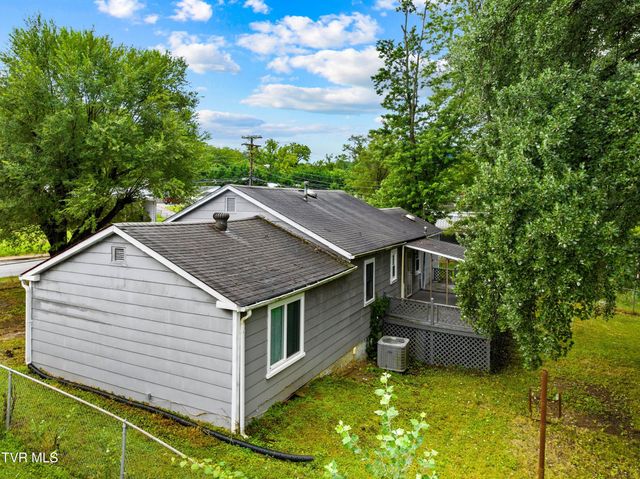 401 West Broadway Street, Rogersville, TN 37857