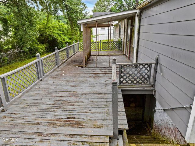 401 West Broadway Street, Rogersville, TN 37857