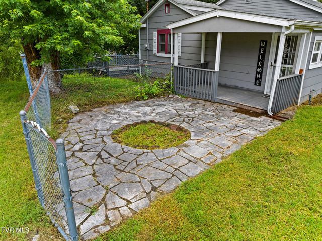 401 West Broadway Street, Rogersville, TN 37857