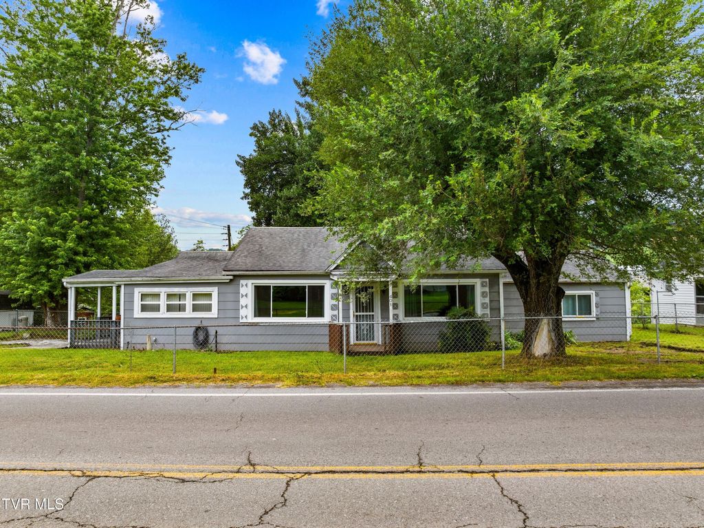 401 West Broadway Street, Rogersville, TN 37857