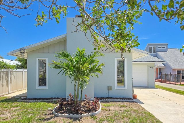 1956 N DAYTONA AVENUE, Flagler Beach, FL 32136
