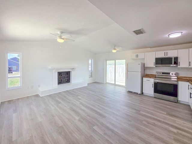 1956 N DAYTONA AVENUE, Flagler Beach, FL 32136