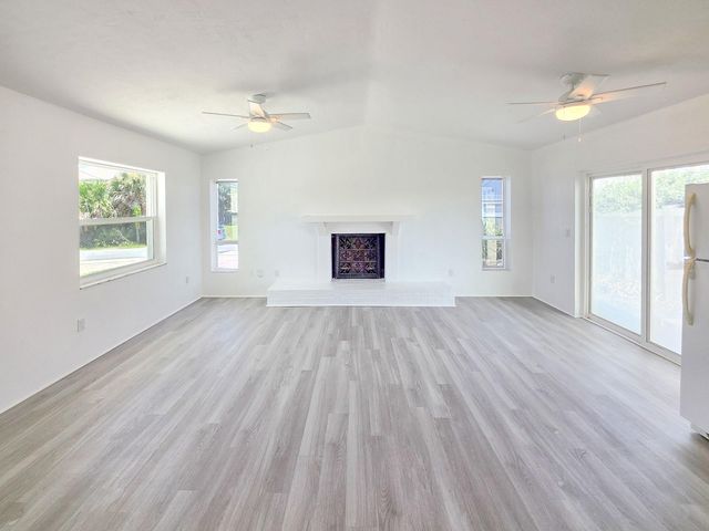 1956 N DAYTONA AVENUE, Flagler Beach, FL 32136