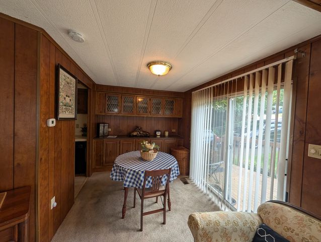68 Woodland Park, Shelton, CT 06484