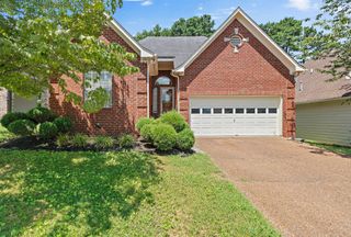 2745 Fleet Dr, Hermitage, TN 37076