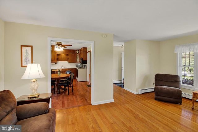 388 CHESTNUT ST, Hamburg, PA 19526