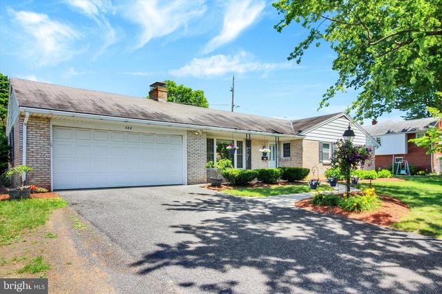 388 CHESTNUT ST, Hamburg, PA 19526