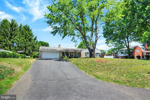 388 CHESTNUT ST, Hamburg, PA 19526