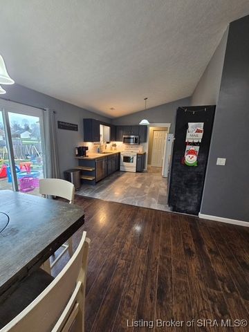 3516 Seilo Ridge N, Jeffersonville, IN 47130