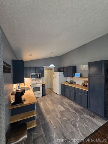 3516 Seilo Ridge N, Jeffersonville, IN 47130