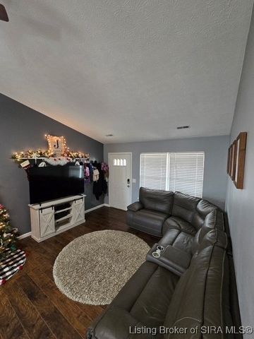 3516 Seilo Ridge N, Jeffersonville, IN 47130