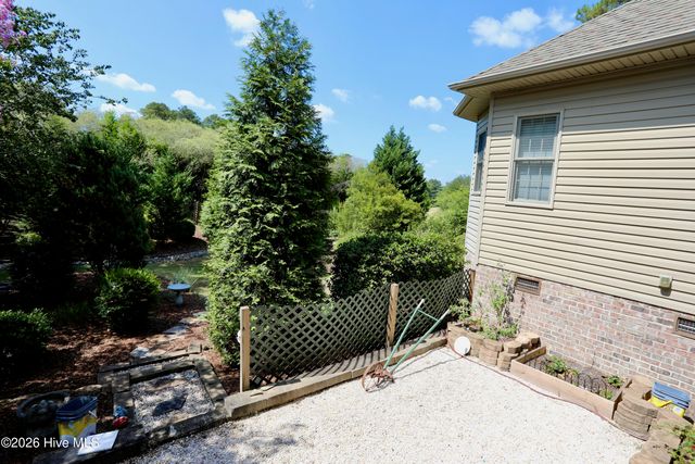 7 Bobolink Road, Jackson Springs, NC 27281