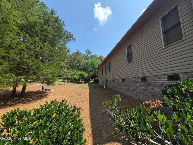 7 Bobolink Road, Jackson Springs, NC 27281
