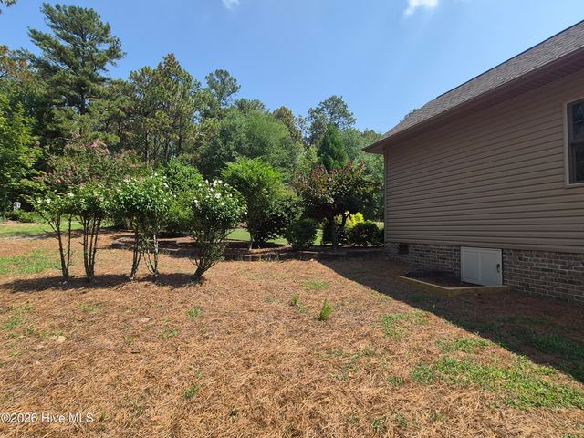 7 Bobolink Road, Jackson Springs, NC 27281