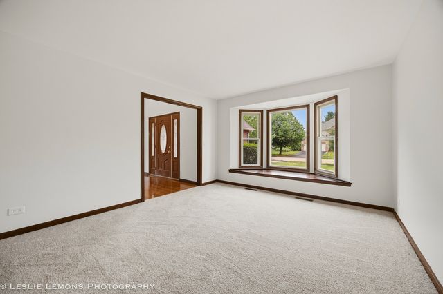 1876 Marne Road, Bolingbrook, IL 60490