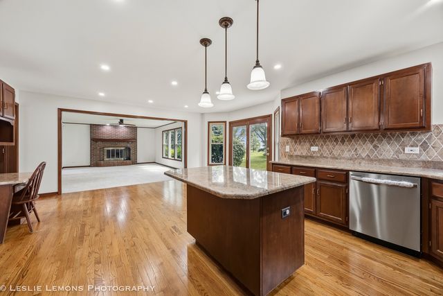 1876 Marne Road, Bolingbrook, IL 60490