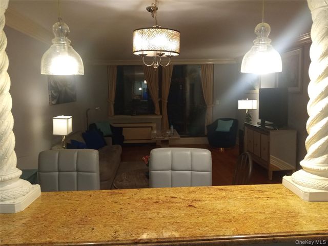 1374 Midland Avenue 214, Bronxville, NY 10708