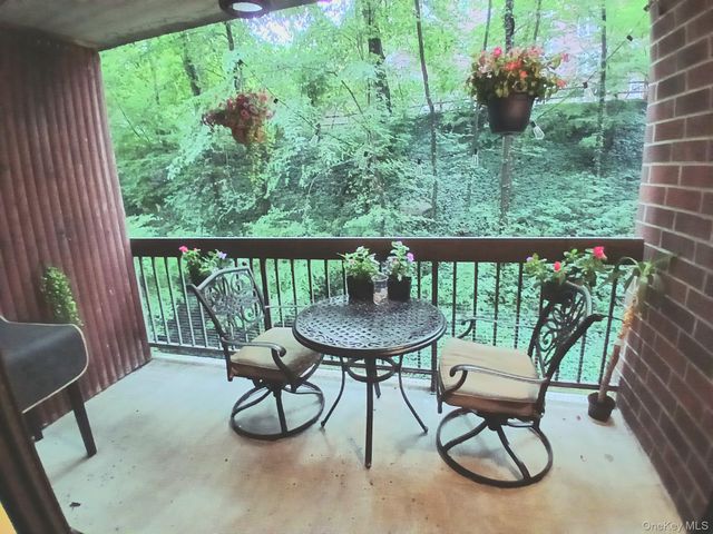 1374 Midland Avenue 214, Bronxville, NY 10708