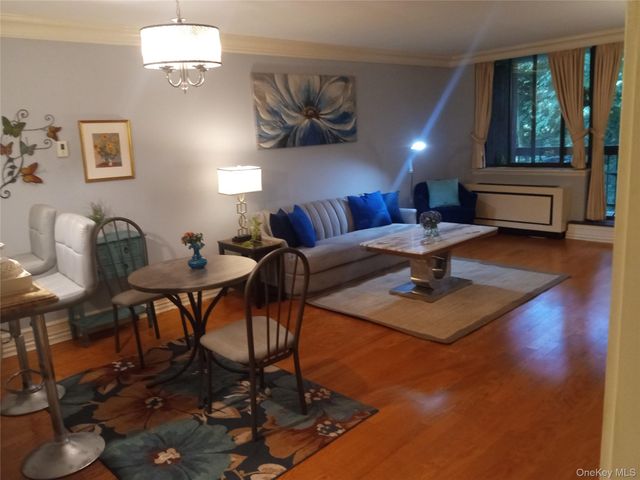 1374 Midland Avenue 214, Bronxville, NY 10708