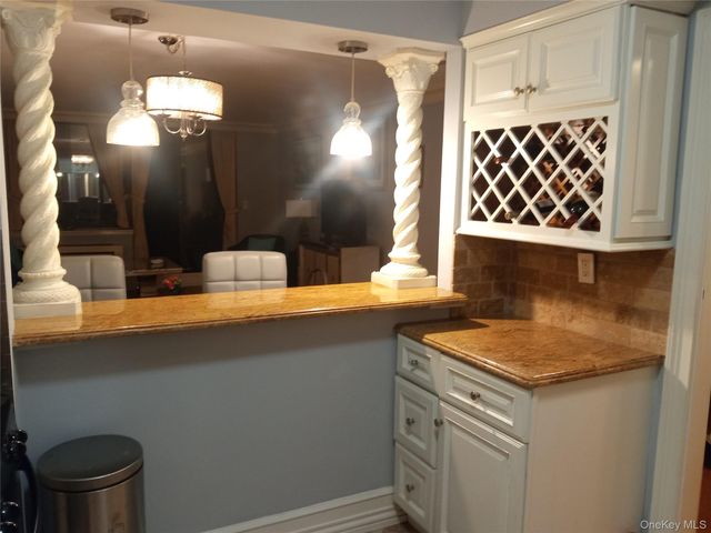 1374 Midland Avenue 214, Bronxville, NY 10708