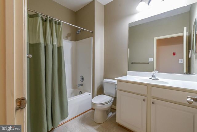 114 RAN RUE DR, Martinsburg, WV 25403