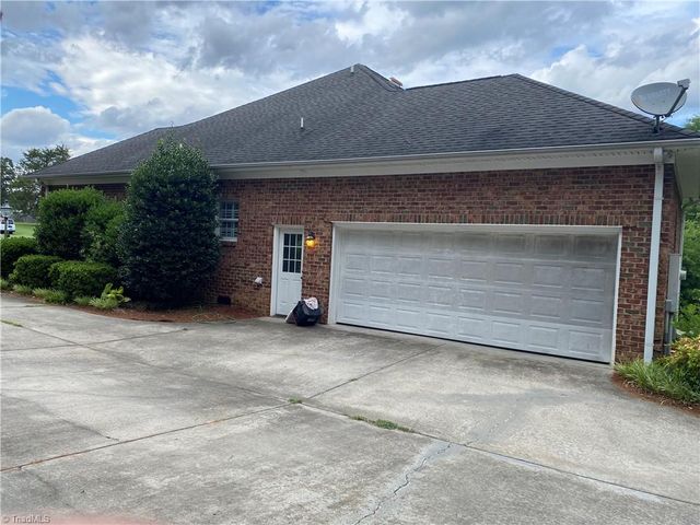 4800 Olde Province Court, Greensboro, NC 27406