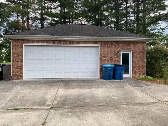 4800 Olde Province Court, Greensboro, NC 27406