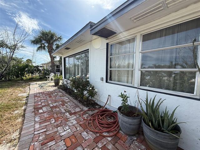 414 86TH AVENUE, St Pete Beach, FL 33706