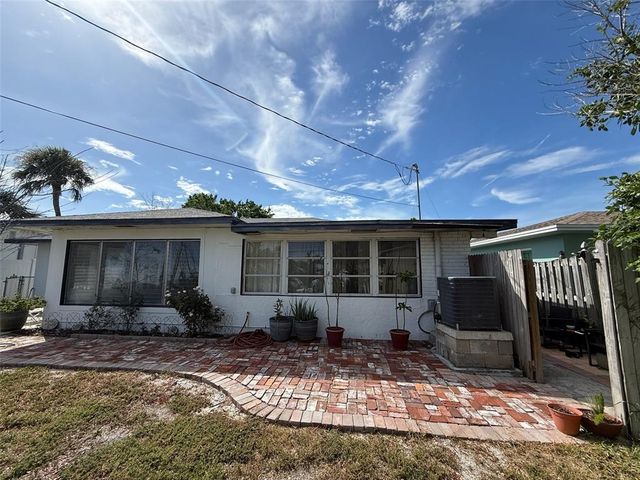 414 86TH AVENUE, St Pete Beach, FL 33706