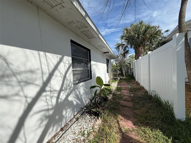 414 86TH AVENUE, St Pete Beach, FL 33706