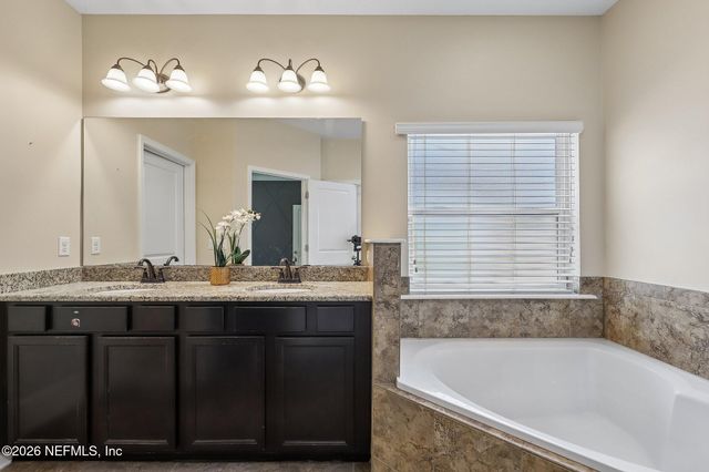 1482 LANTERN LIGHT Trail, Middleburg, FL 32068