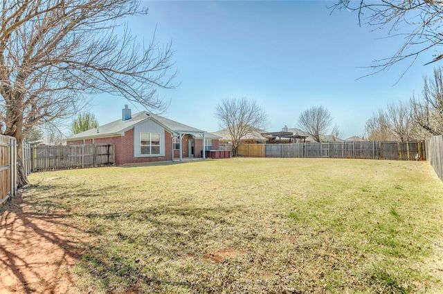 2609 NW 162nd Street, Edmond, OK 73013