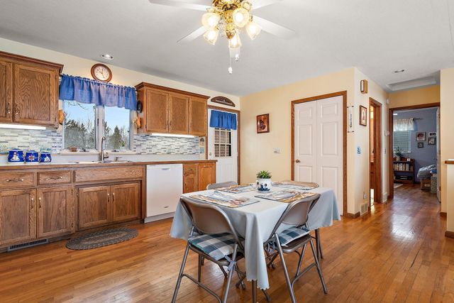 24301 W Cedar Lake Drive, New Prague, MN 56071