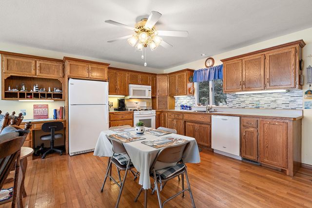 24301 W Cedar Lake Drive, New Prague, MN 56071