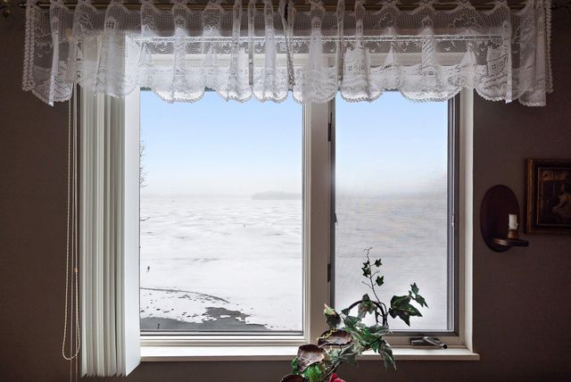 24301 W Cedar Lake Drive, New Prague, MN 56071