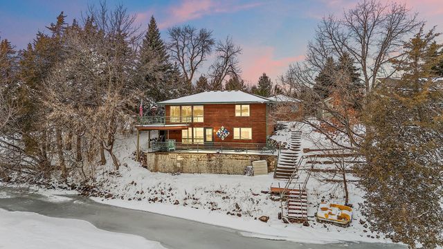 24301 W Cedar Lake Drive, New Prague, MN 56071