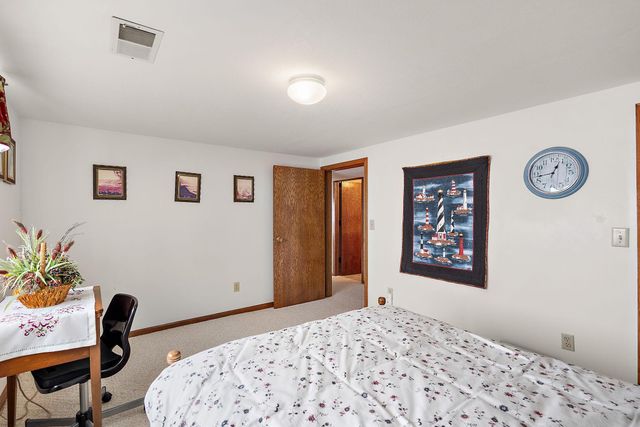 24301 W Cedar Lake Drive, New Prague, MN 56071