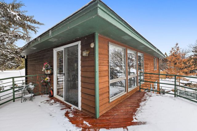 24301 W Cedar Lake Drive, New Prague, MN 56071