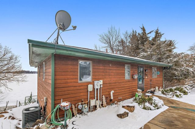 24301 W Cedar Lake Drive, New Prague, MN 56071