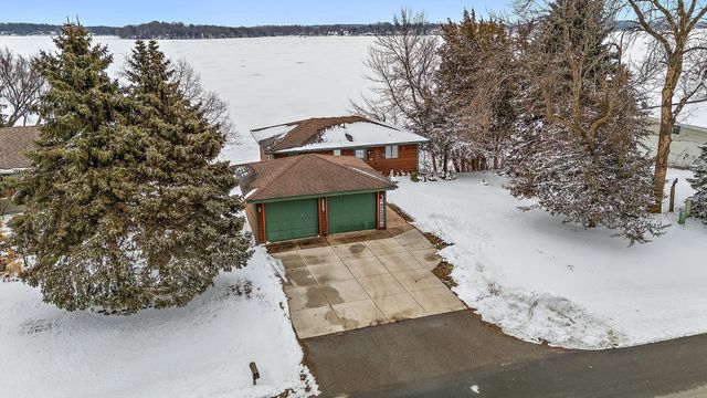 24301 W Cedar Lake Drive, New Prague, MN 56071