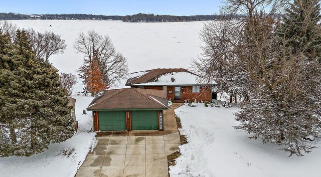 24301 W Cedar Lake Drive, New Prague, MN 56071